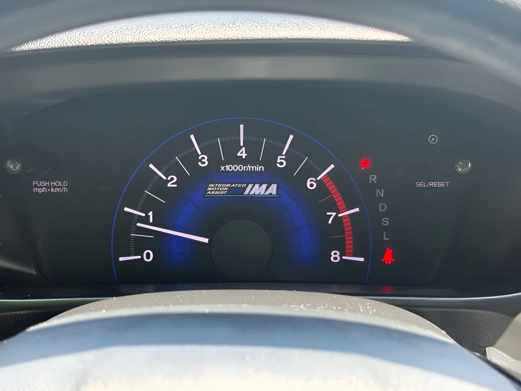Used 2015 Modern Steel Metallic Honda Hybrid image 22