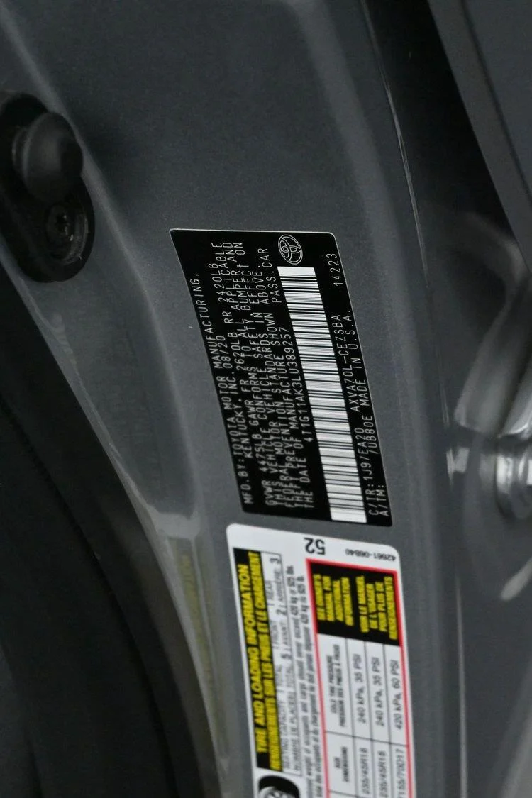 Used 2020 Celestial Silver Metallic Toyota SE image 37
