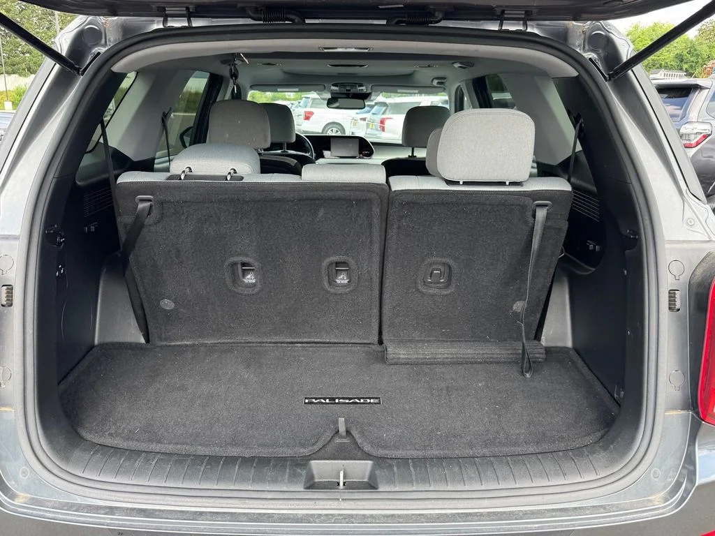 Used 2021 Gray Hyundai SEL image 17