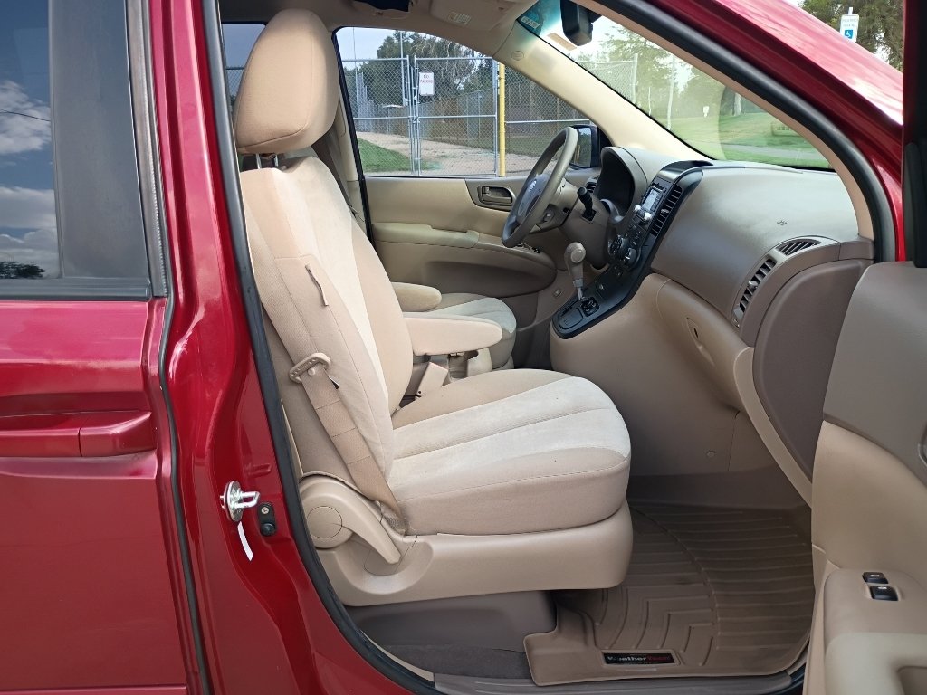 Used 2012 Claret Red Kia LX image 12