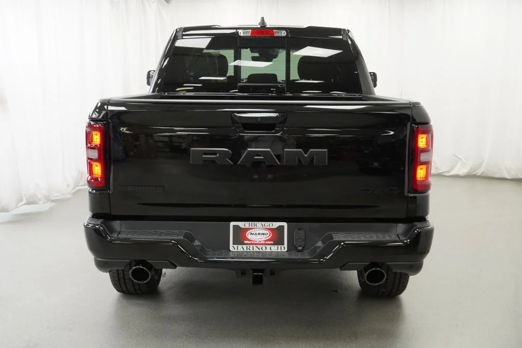 New 2026 Diamond Black Crystal Pearl-Coat Exterior Paint RAM Big Horn/Lone Star image 10