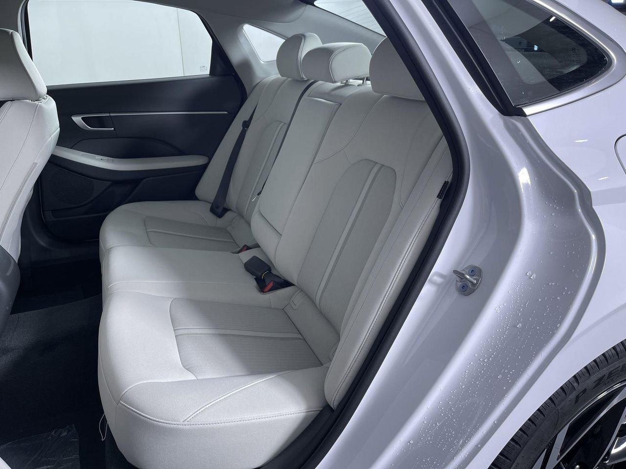 New 2026 Serenity White Hyundai SEL Sport image 25