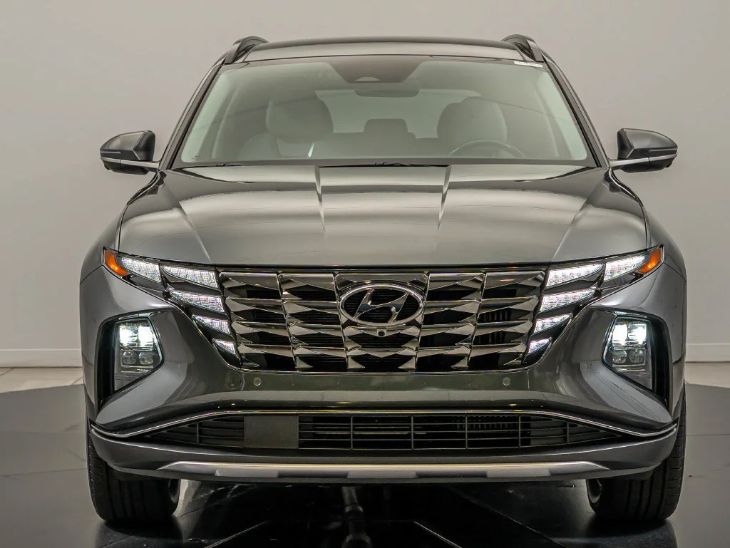 Used 2024 Amazon Gray Hyundai Limited image 2