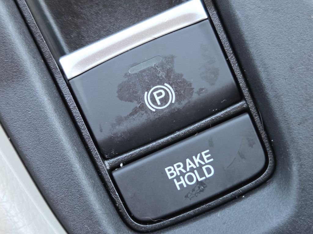 2024 Honda Accord EX - Photo 9