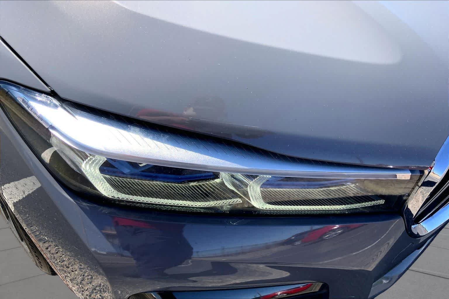 Used 2020 Bemina Grey Amber Effect BMW 750i xDrive image 25