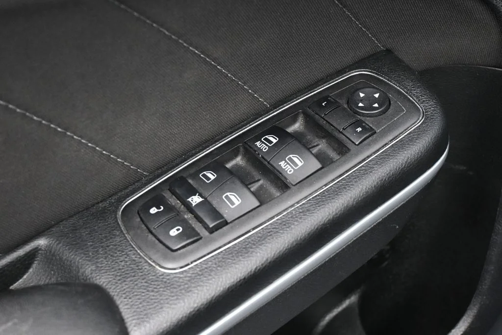Used 2023 Pitch Black Clearcoat Dodge SXT image 13