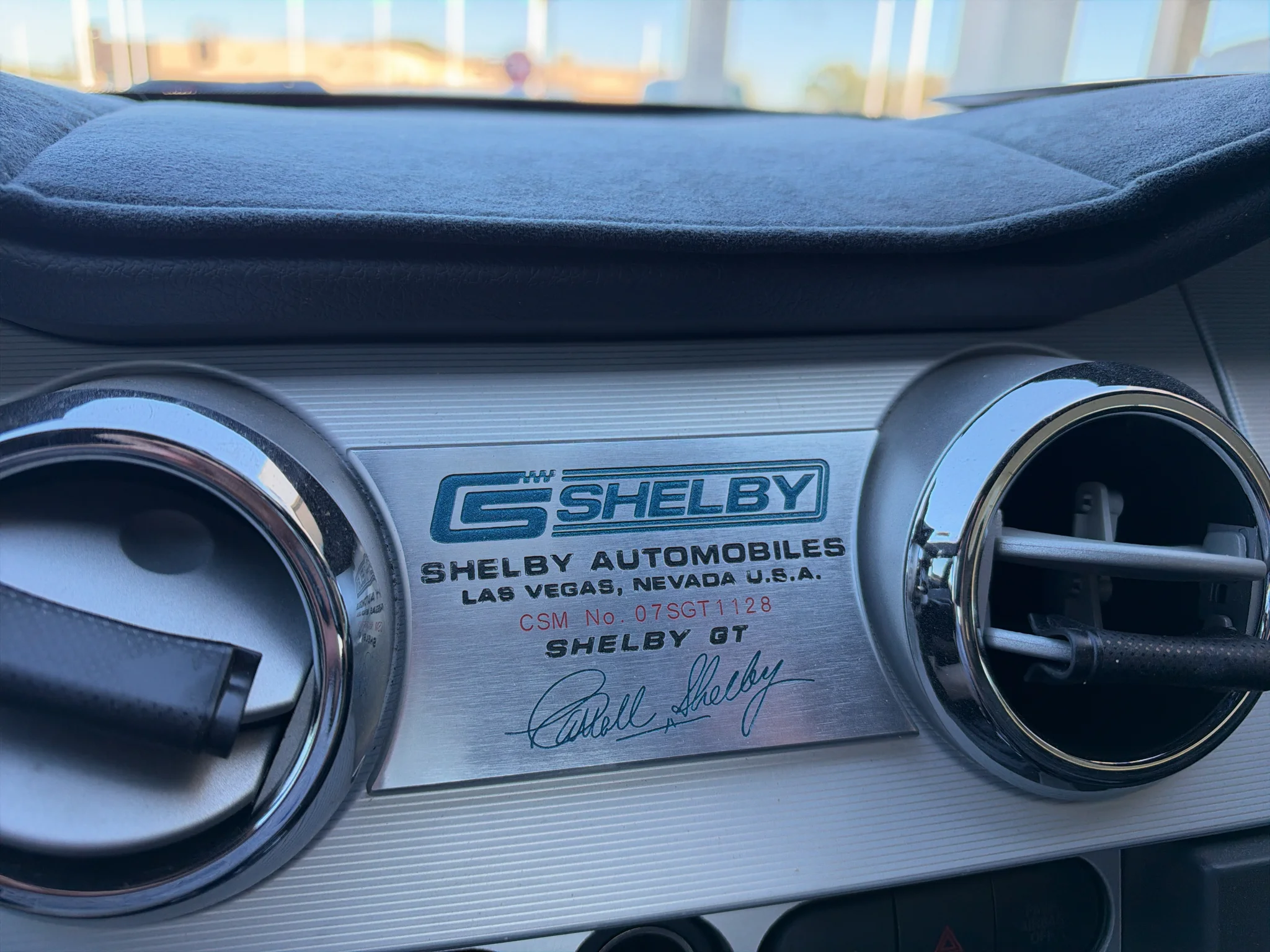Used 2007 Black Clearcoat Ford GT Premium image 13
