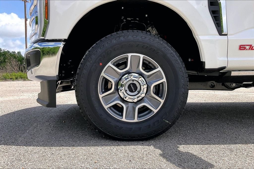New 2026 Ford Super Duty F-250 Lariat 4D Crew Cab