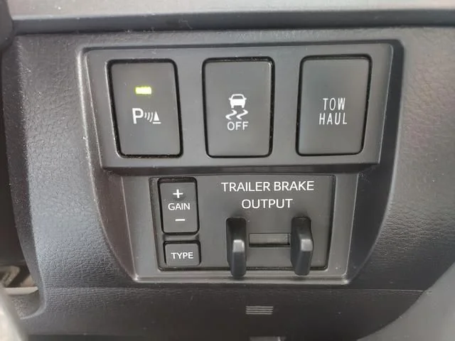Used 2016 Black Toyota SR5 image 19