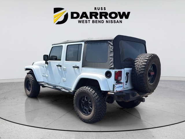 Used 2017 White Jeep Unlimited Sahara image 3