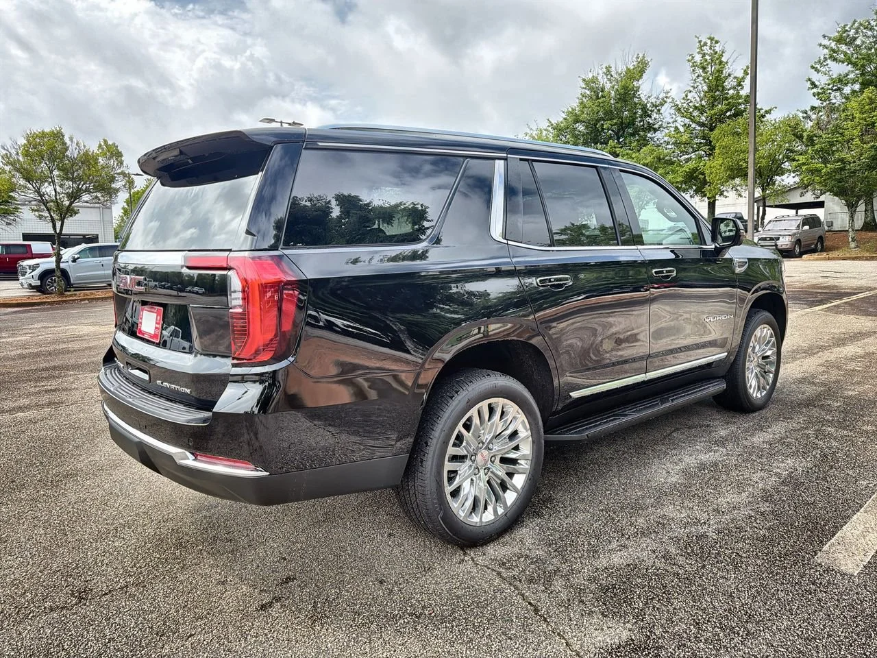 New 2026 Onyx Black GMC Elevation image 8