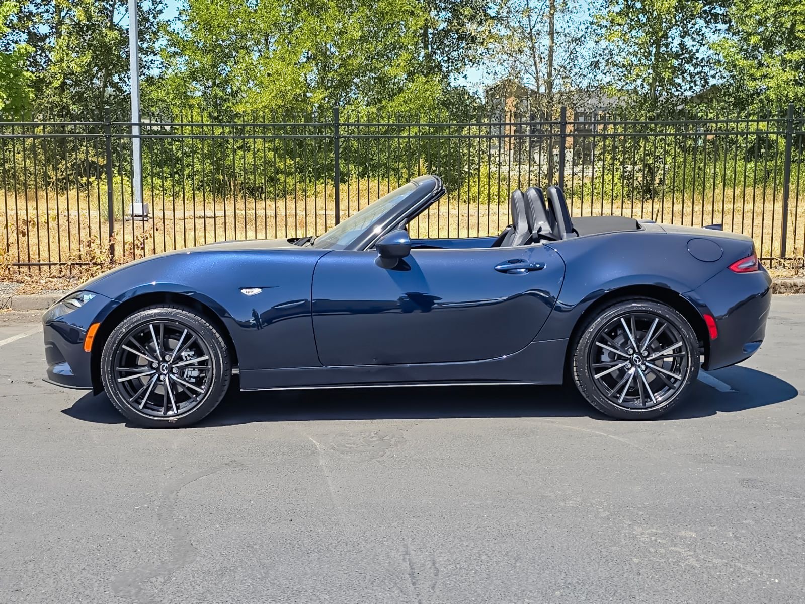 2025 Mazda MX-5 Miata Grand Touring - Photo 7