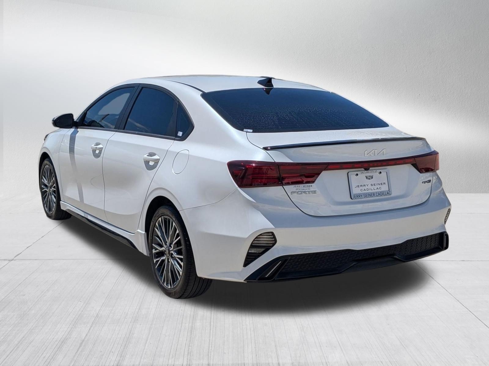 Used 2024 White Kia GT-Line image 3
