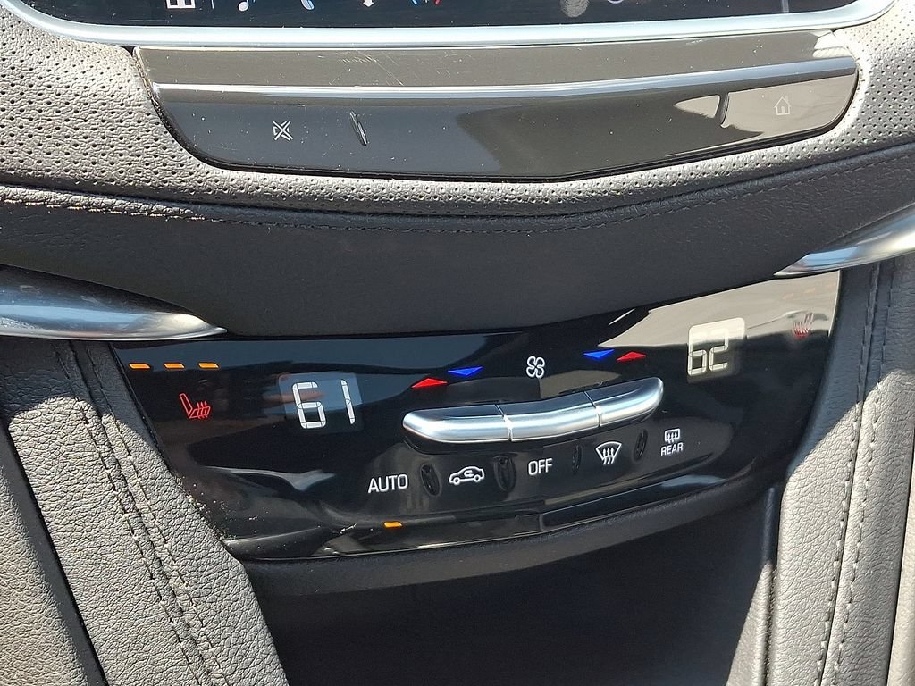 2024 Cadillac XT6 Luxury - Photo 18