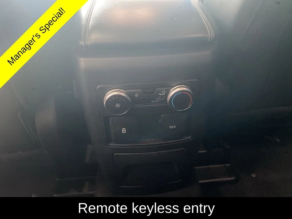 Used 2022 Silver Ford XLT image 12