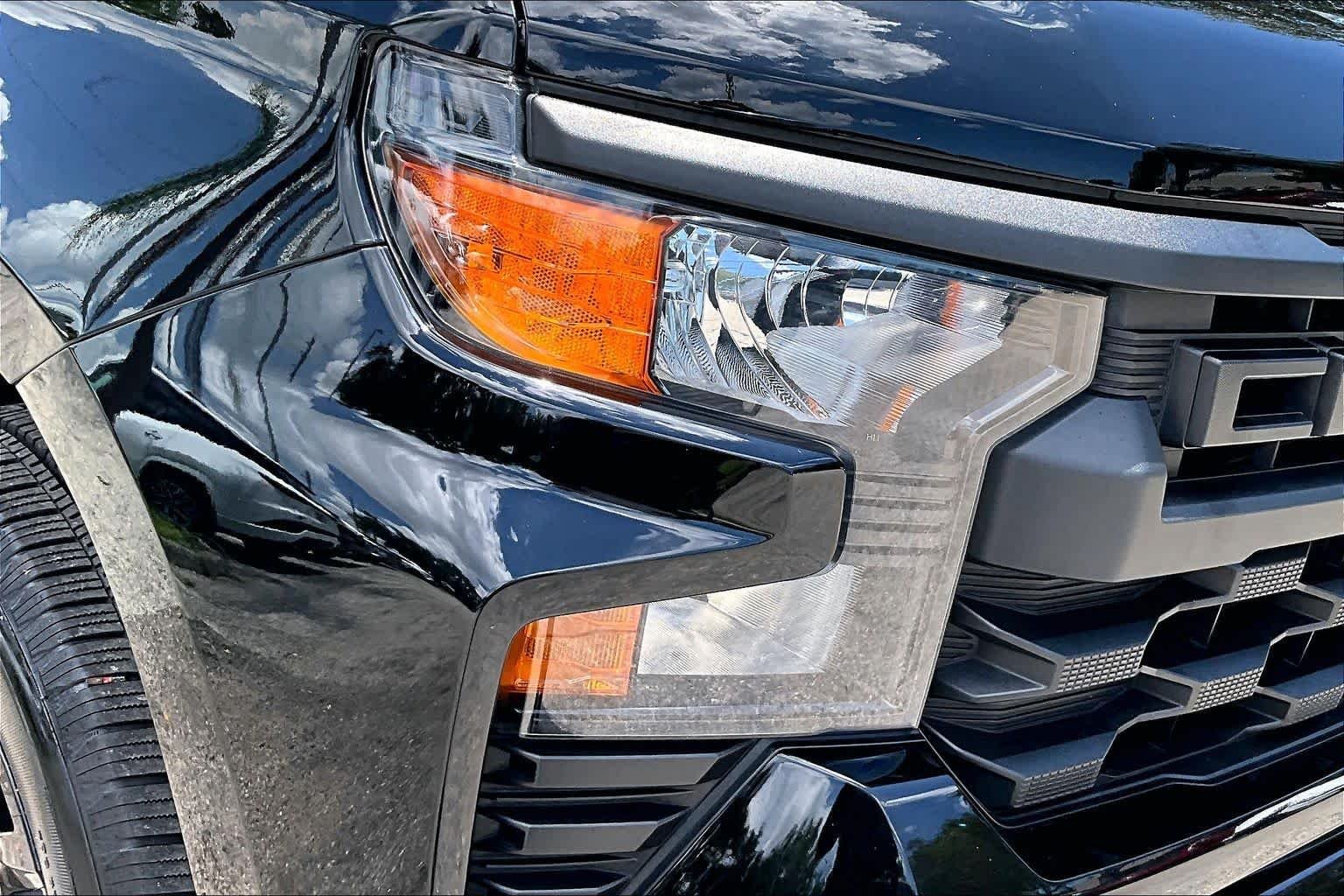 Used 2024 Black Chevrolet Custom image 28