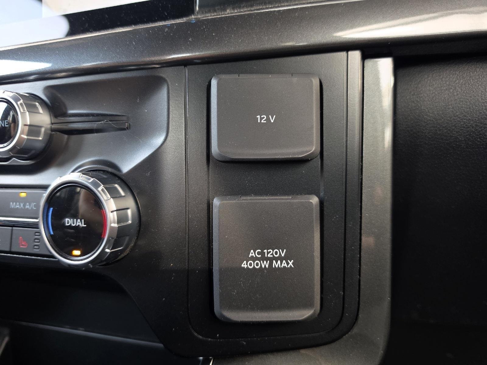Used 2023 Oxford White Ford XLT image 45