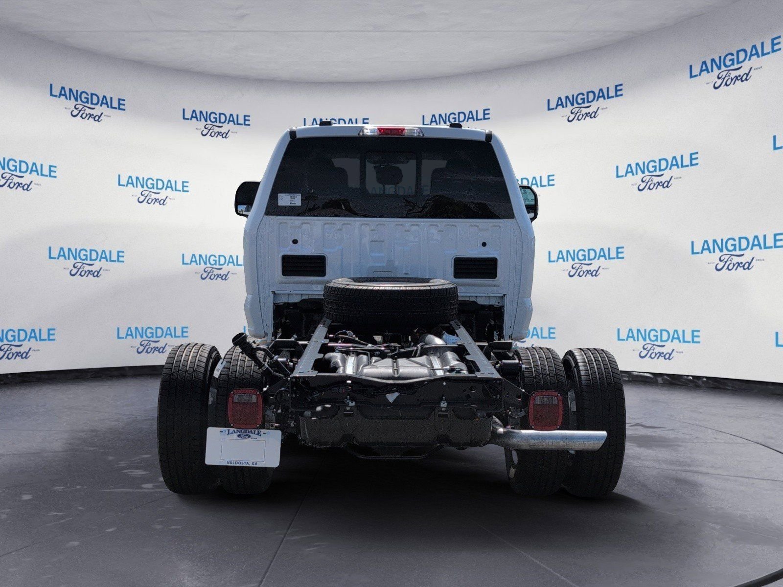 2026 Ford F-350 Super Duty Chassis Cab XL - Photo 8