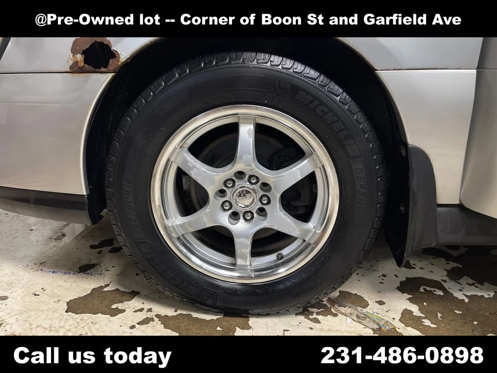 Used 2004 Silver Subaru 2.5 image 10