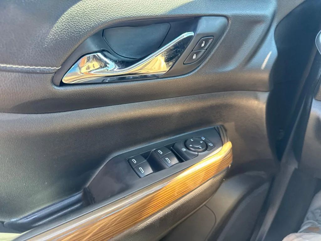 Used 2019 Gray GMC SLE-1 image 25