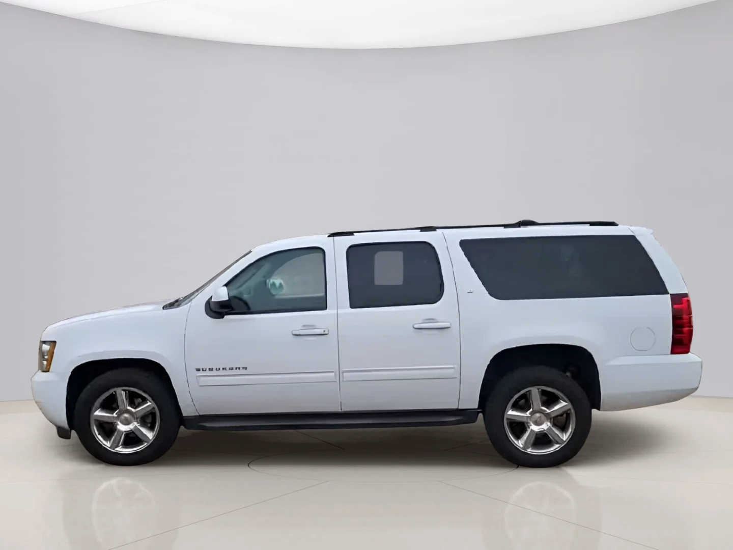Used 2013 White Chevrolet LTZ 1500 image 4