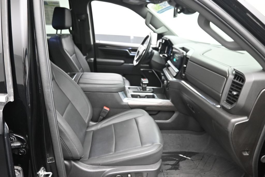 Used 2024 Black Chevrolet LTZ image 9