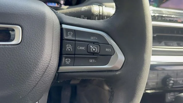 Used 2023 White Jeep Limited image 13