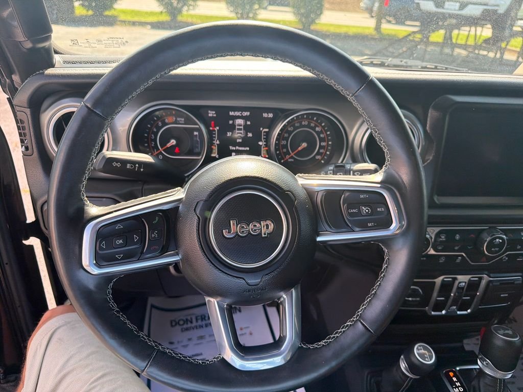 Used 2023 Black Jeep Sahara image 16