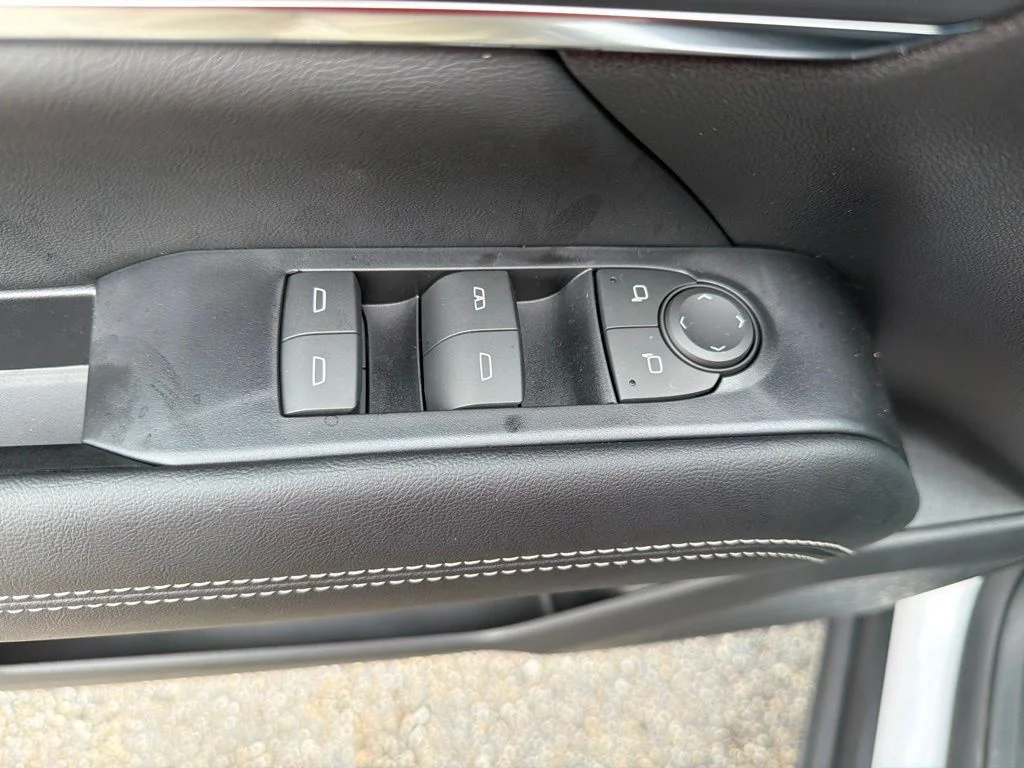 2027 GMC Terrain Elevation - Photo 13