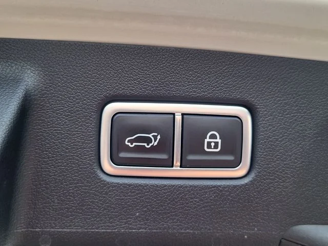 Certified Used 2023 White Kia X-Line EX image 5