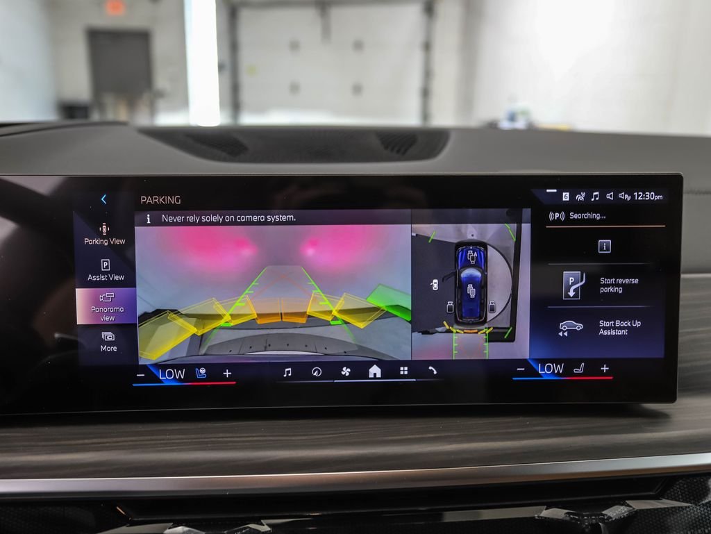 Used 2027 Blue BMW xDrive40i image 19