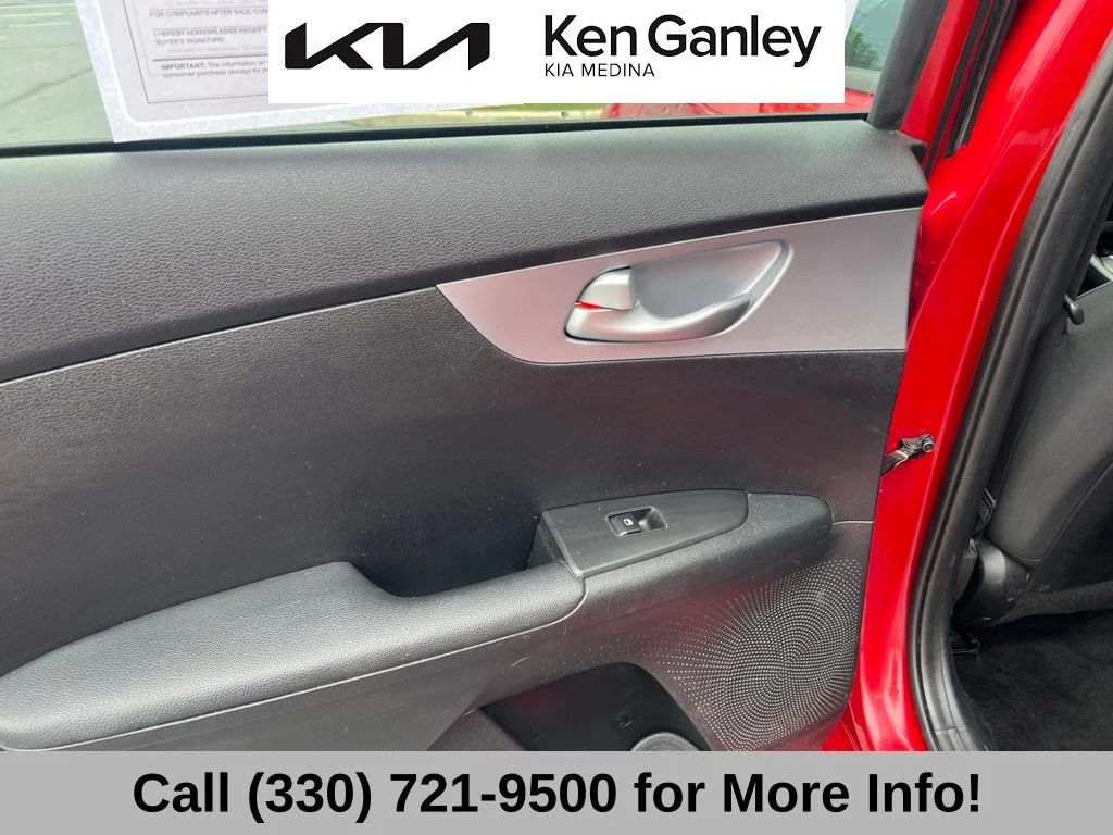 2023 Kia Forte LXS - Photo 45