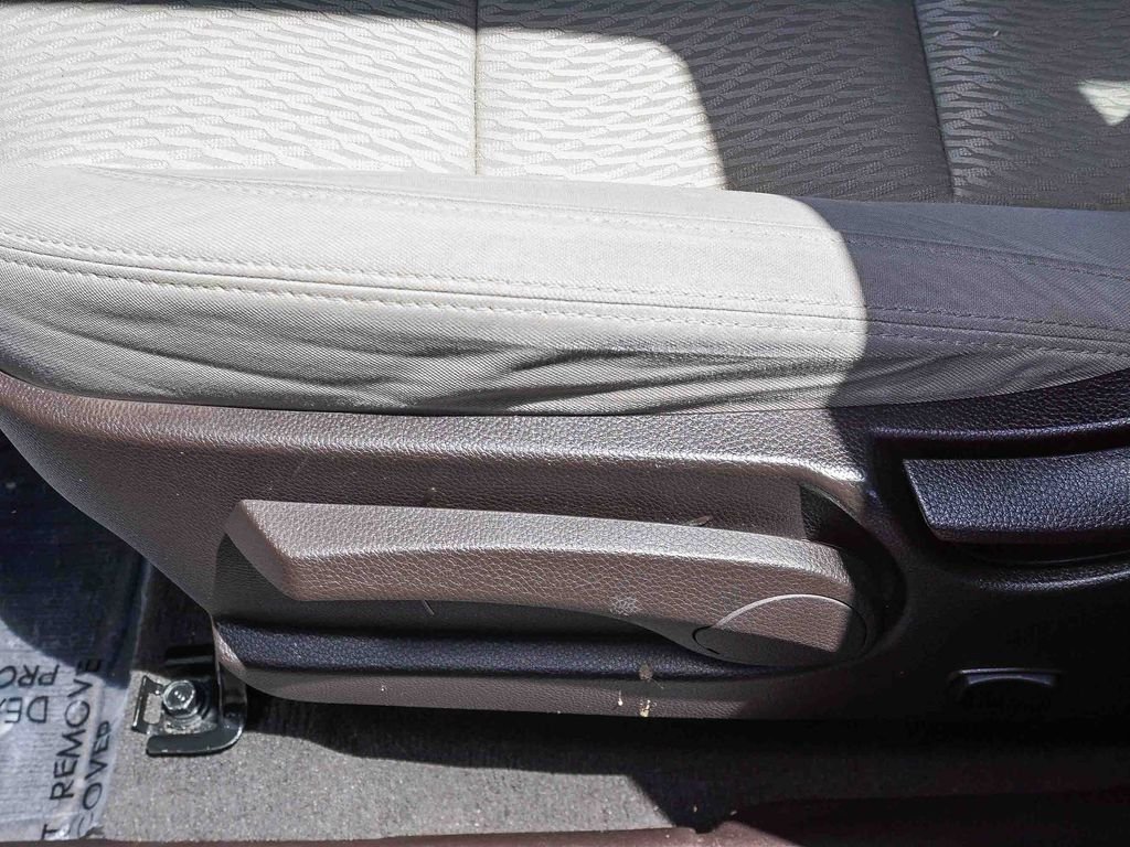 Used 2017 Gray Hyundai 2.4 Base image 20