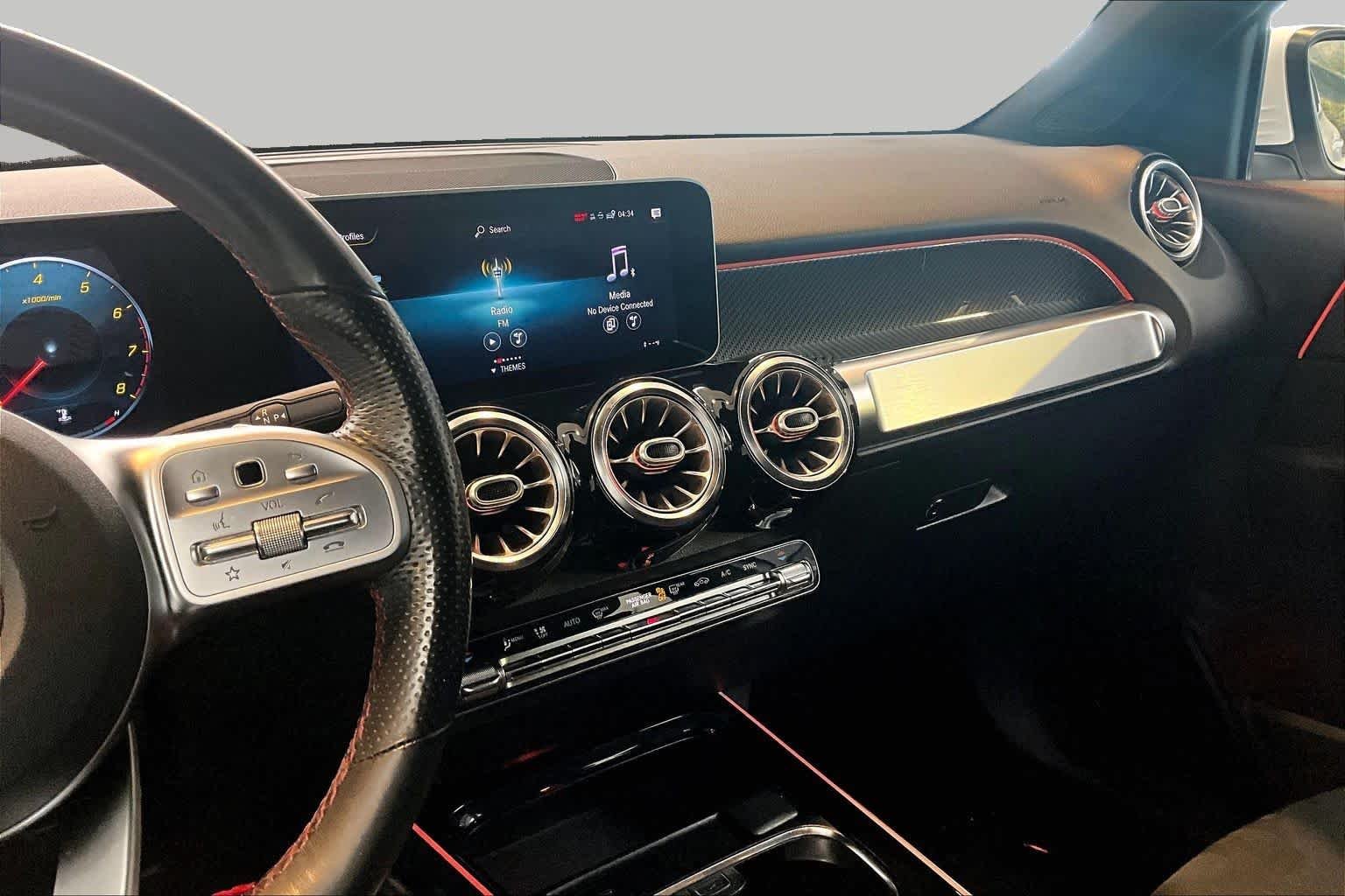 Pre-Owned 2021 Mercedes-Benz GLB 250