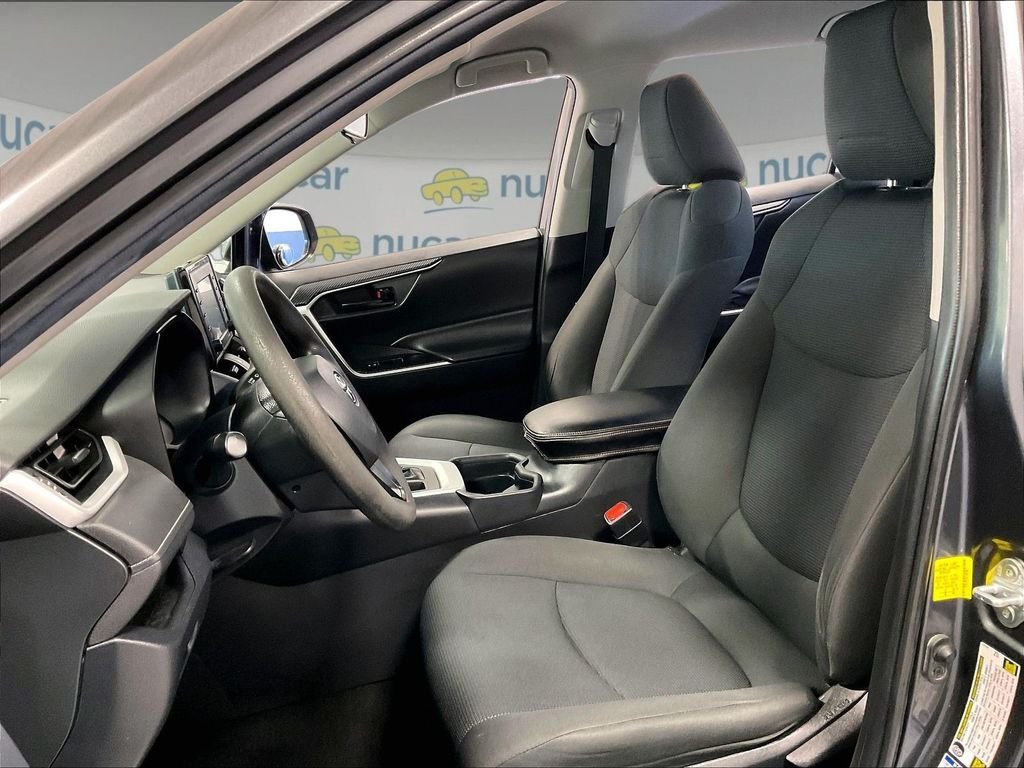 Used 2020 Gray Toyota LE image 10