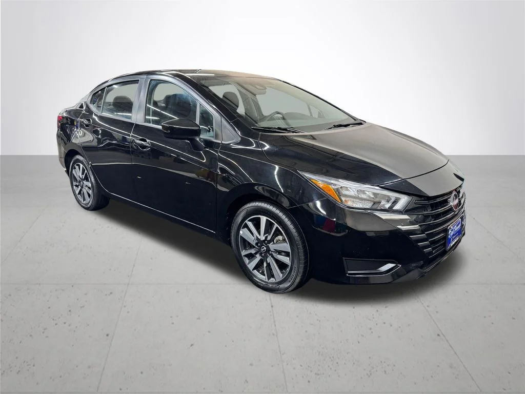 Used 2025 Black Nissan 1.6 SV image 9