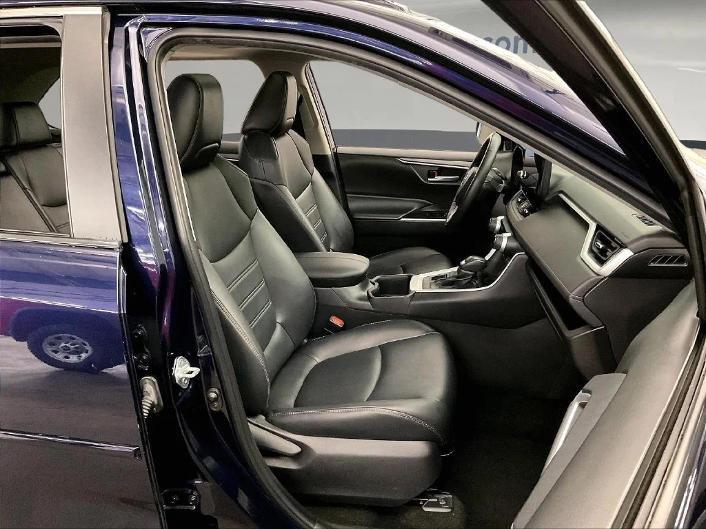 2023 Toyota RAV4 XLE Premium - Photo 10