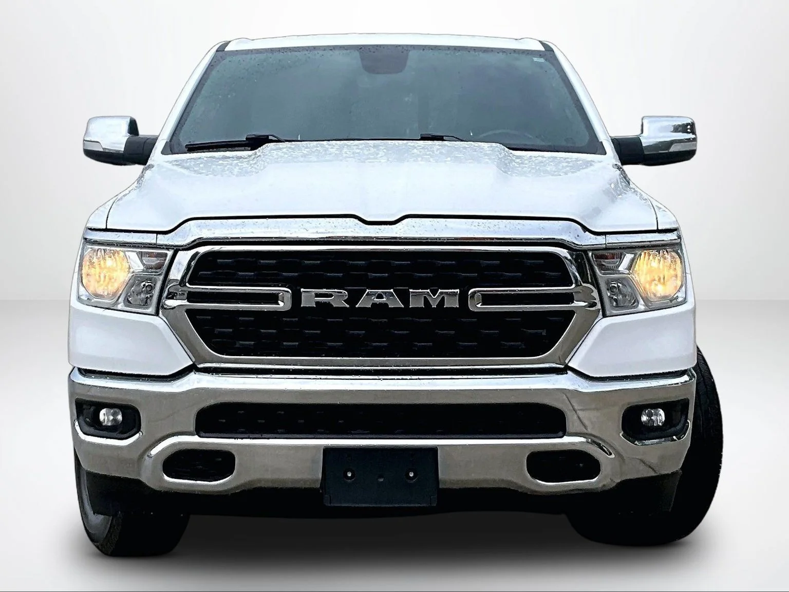 Used 2022 White Ram Big Horn/Lone Star image 4