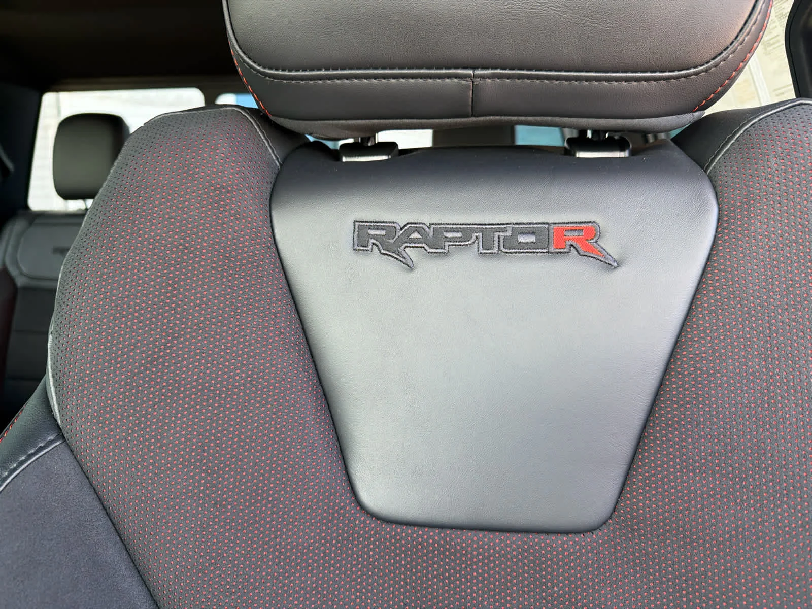 Used 2025 White Ford Raptor image 15