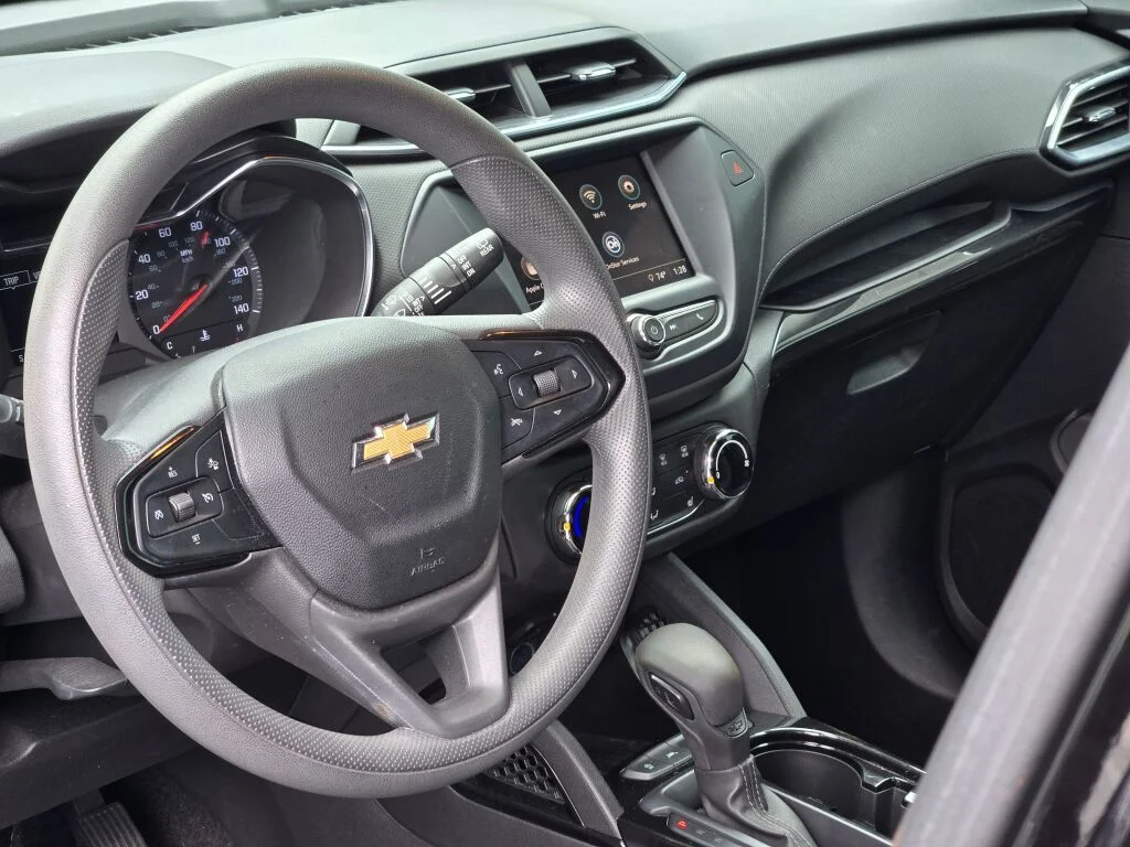Used 2022 Black Chevrolet LT image 20