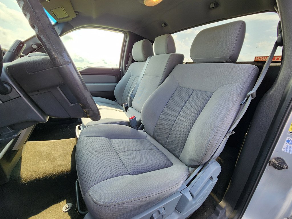 Used 2012 Ingot Silver Metallic Ford XLT image 4