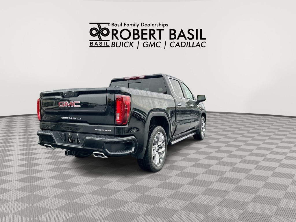 Used 2025 Onyx Black GMC Denali image 8