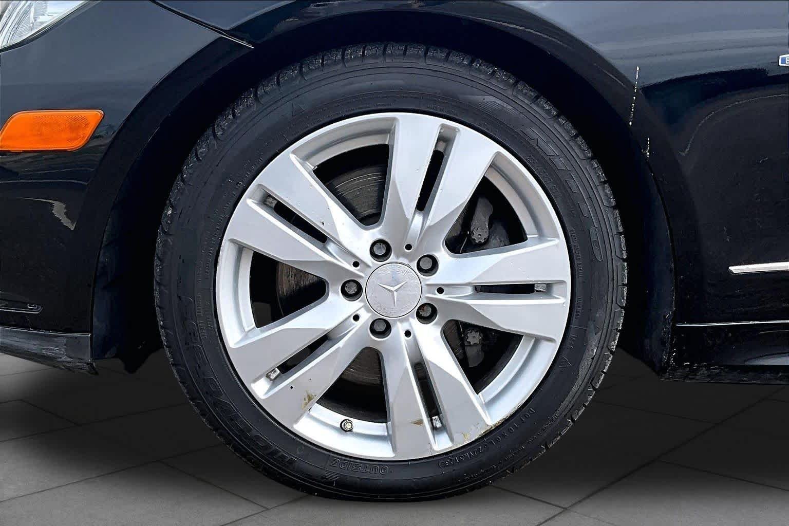 Used 2012  Mercedes-Benz E 350 image 10