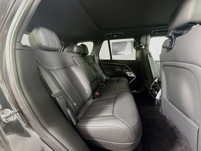 New 2026 Carpathian Grey Land Rover SE image 29