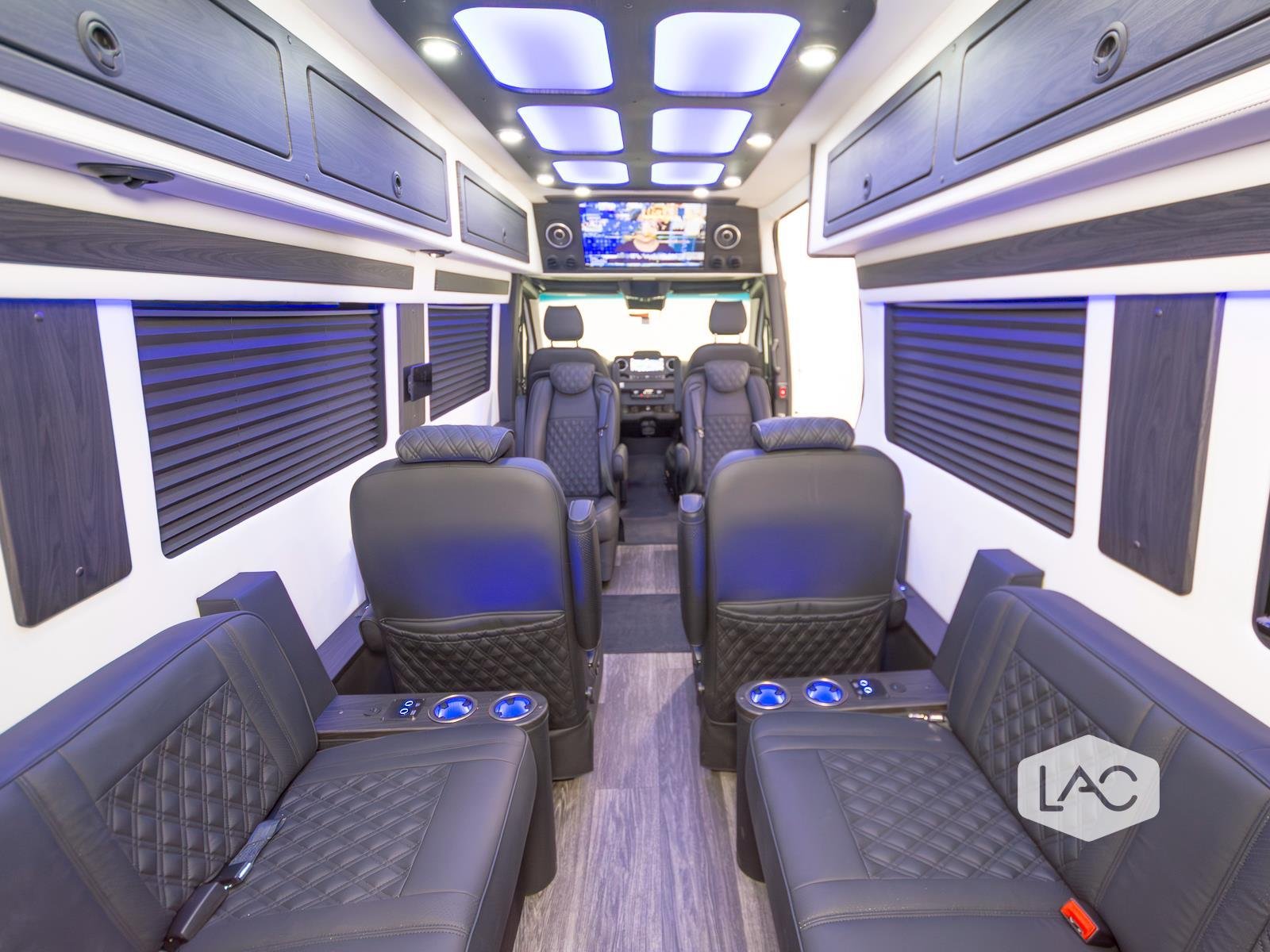 New 2026 WHITE OGV LUXURY COACH AWD (10OBA)1080 ANYWHERE w/ ADV PKG 2.1 image 18