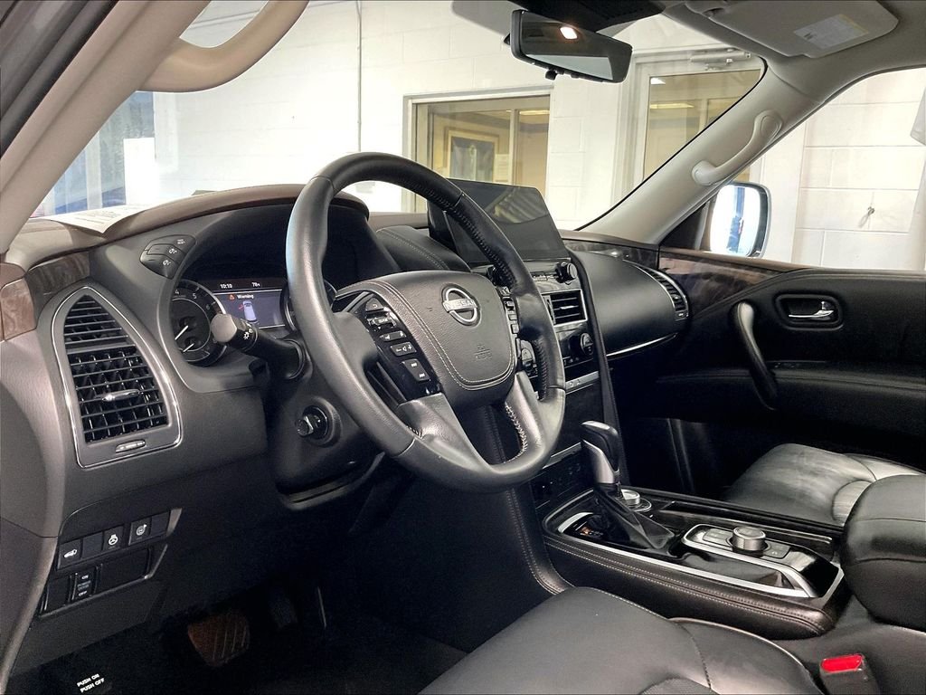Used 2023 Gray Nissan Platinum image 8