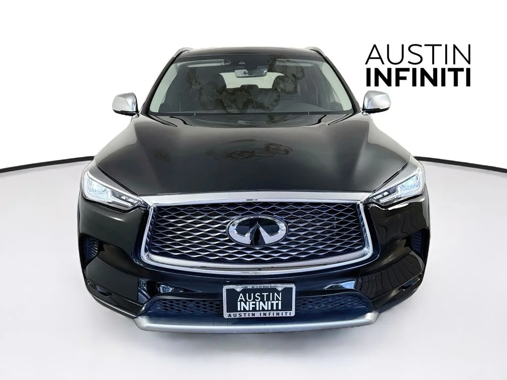 Certified Used 2023 Black INFINITI LUXE image 4