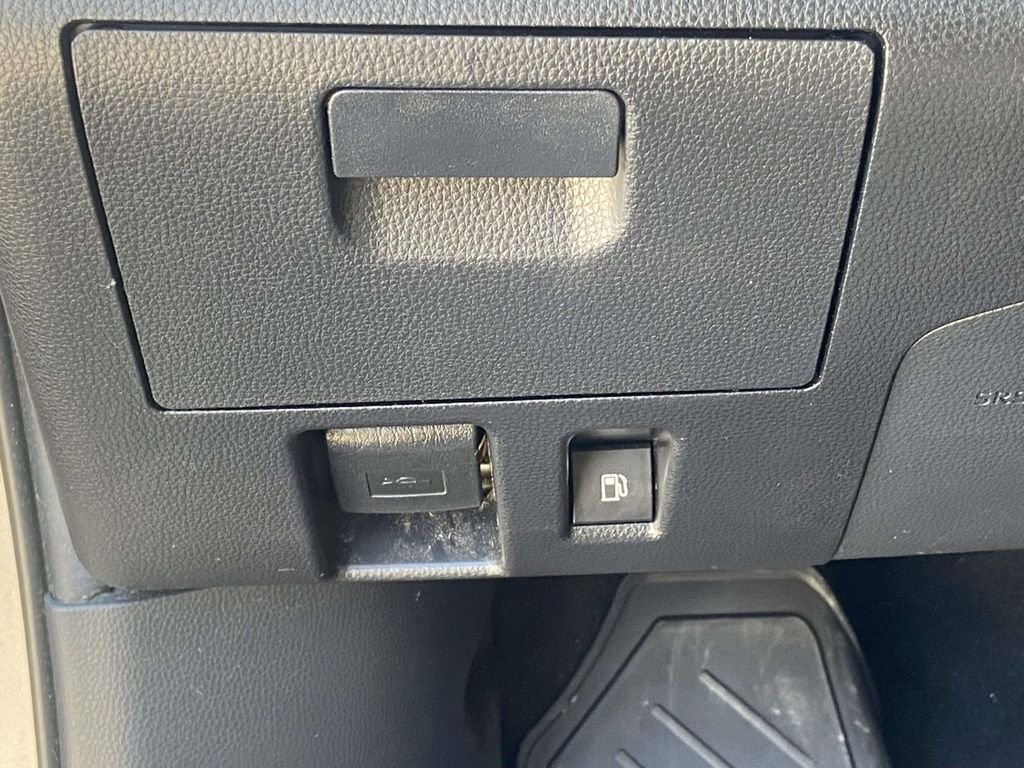 Used 2021 Gray Toyota XLE image 33