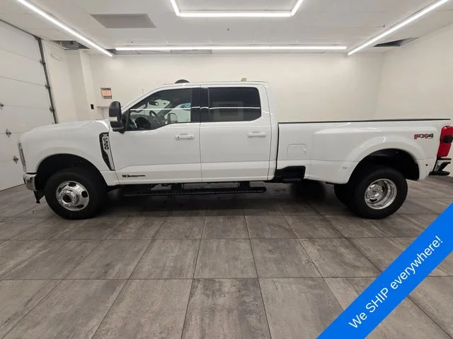 New 2026 Oxford White Ford F-350® XLT image 2