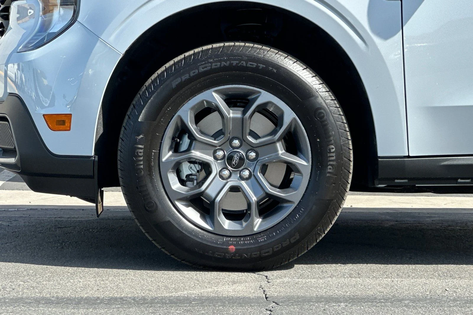 New 2026 Space White Metallic Ford XLT image 23